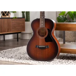Taylor Grand Concert 322e 12-Fret Tropical Mahogany Acoustic-Electric Guitar